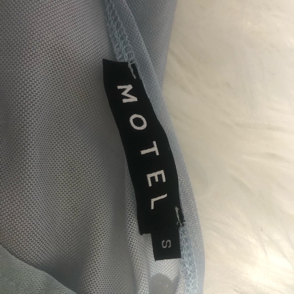 Mesh angle crop top - Picture 2 of 2